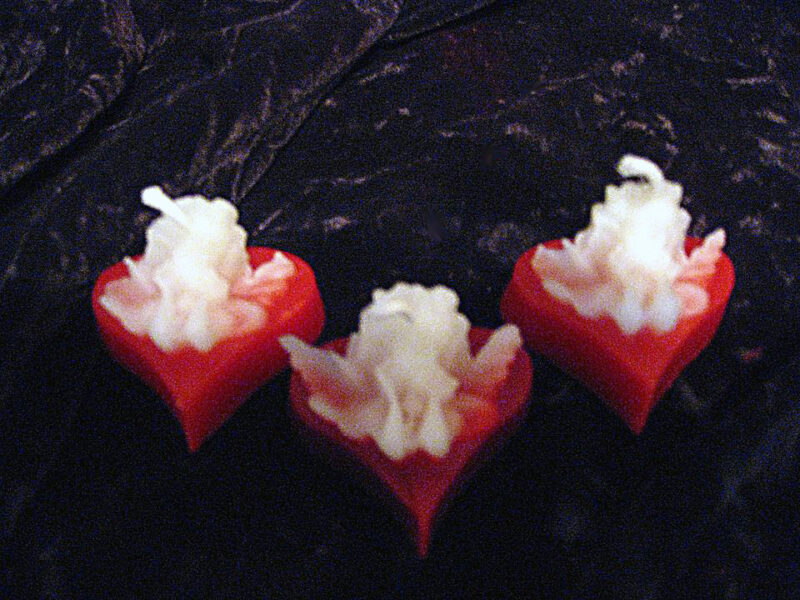 Angel on hearts - Image 2